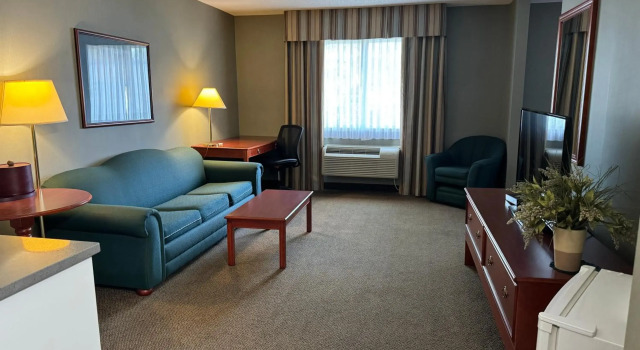 Days Inn by Wyndham Whitecourt, Rezerwuj Hotel Whitecourt Alberta