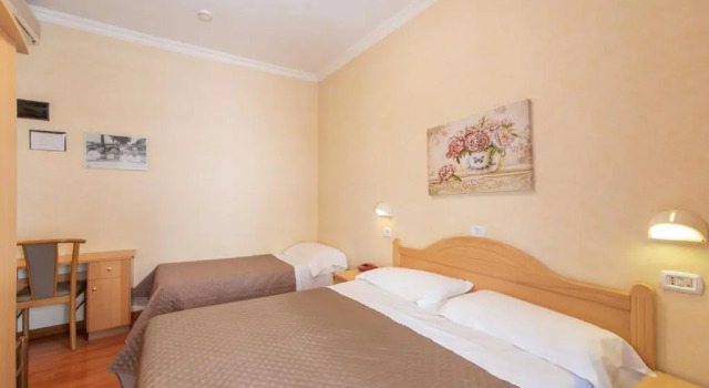 Трёхместный номер Hotel Siviglia