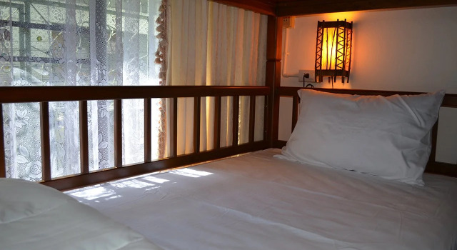 Charan 41 Hostel