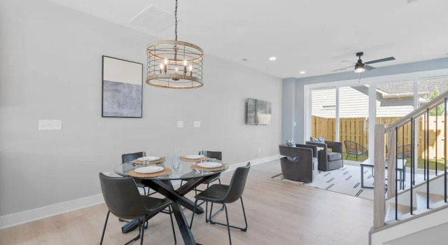 Номер Standard Charlotte Luxury Townhomes