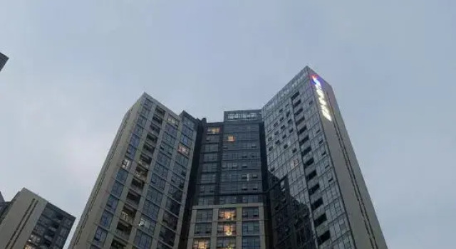 Renheng Dream Park (Shenzhen Longgang Central City Yuyuan Subway Station), Rezerwuj Hotel Hotele w Shenzhen z parkingiem, Parking