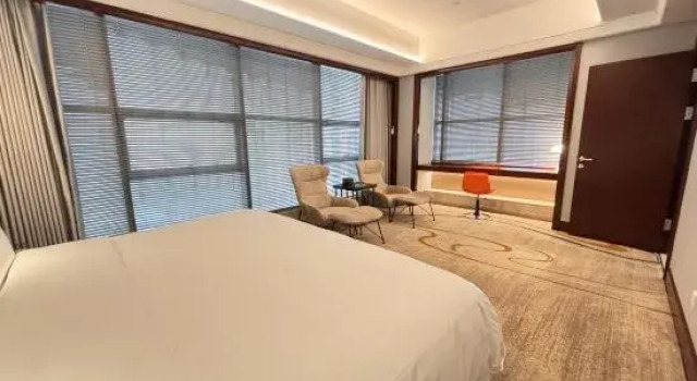 Executive Suite Jinlong Yufeng Hotel