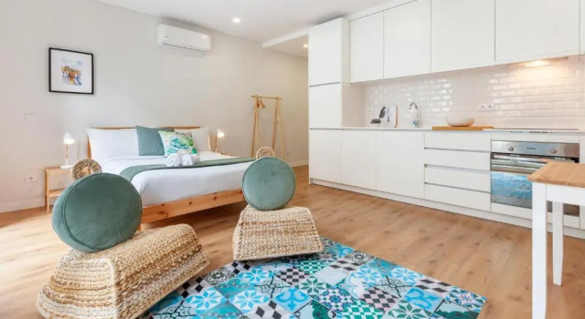 Студия с балконом Oporto Palace Apartments
