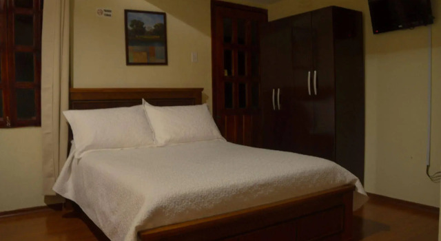Hosteria San Carlos Tababela, Забронировать Отель Отели Табабела 3 звезды, 3*