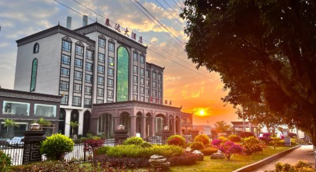 Tedda Hotel Asahikawa, Book Hotel Hotels in Dehong with a Pool, Swimming Pool