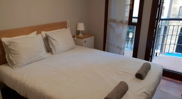 City Beach Living, Забронировать Отель Отели Сан-Себастьян 3 звезды, рядом с Здание мэрии в Сан-Себастьяне, 3*