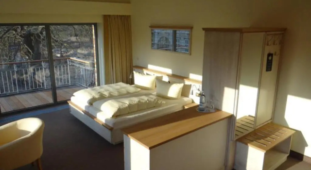Полулюкс Hotel und Restaurant Am Peenetal