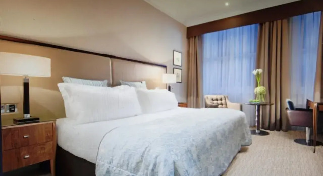Empire Hotel Peshawar, Rezervasyon Otel Peşaver Federally Administered Tribal Area