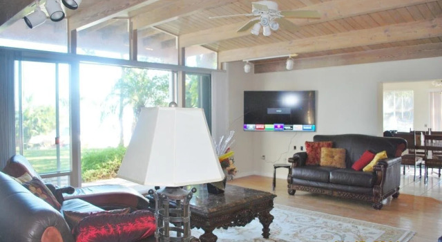 Indian River Waterfront Home, Book Hotel Melbourne Beach Space Coast