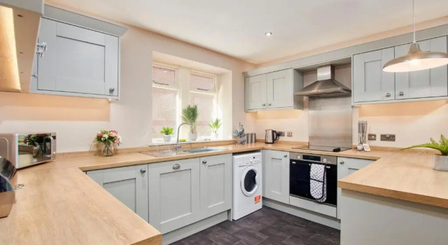 Апартаменты Stunning Central Gems of Harrogate - Sleeps 18!