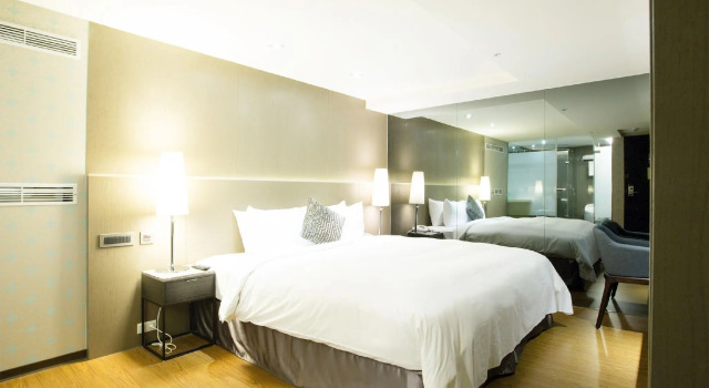 Standard Zimmer Amici hotel Six Star Hostel