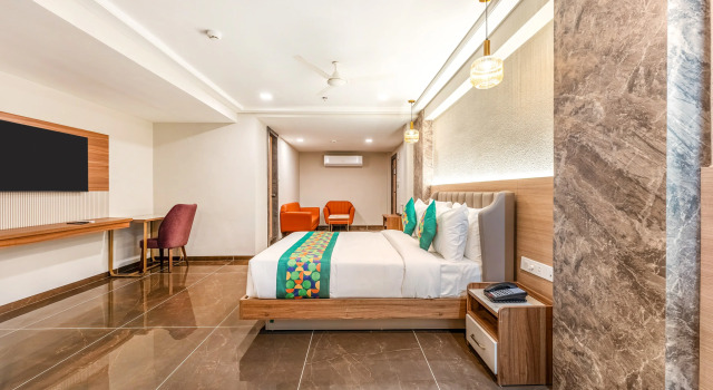 Номер Premium Treebo Premium Nagpur Automotive Square