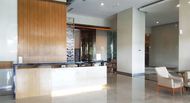 Studio Tropical Modern Living At Kemang Village, Забронировать Отель Отели Джакарты 3 звезды, рядом с Хаджи Нави, 3*