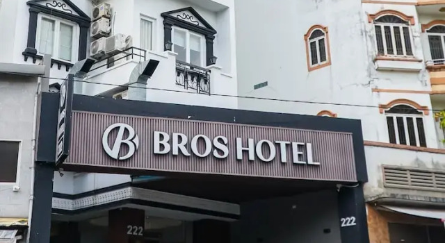 Bros Hotel, Забронировать Отель Отели Хошимина 3 звезды, рядом с Cho Quan Church, 3*