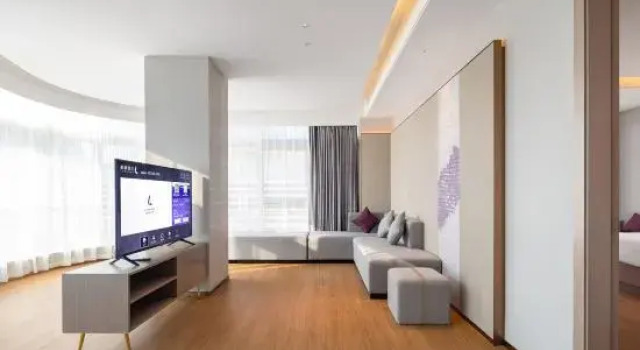 Люкс Deluxe Lavande Hotel (Baoding Lekai North Avenue Yuanchuang Smart Center)