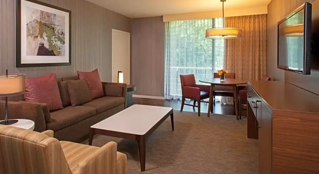 Двухместный люкс c 1 комнатой Hyatt Lodge Oak Brook Chicago