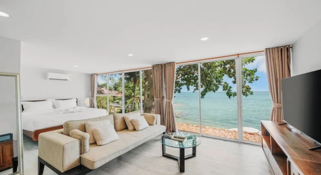 Room-escape Beach Front Cottage - 2 bed