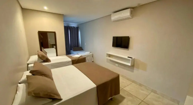 Четырёхместный номер Standard Don Marcos Hotel com Restaurante e Pizzaria
