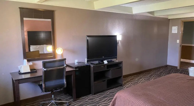 Двухместный люкс Superior Economy Inn North Randall