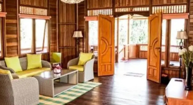 Roemah Kajoe Villa and Resto