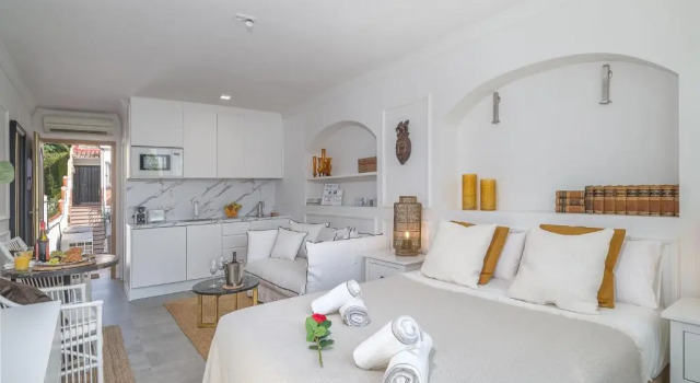 Студия Deluxe Bianca Chic Studio - A sólo 300m Playa de la Carihuela