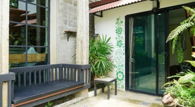 Коттедж с 2 комнатами Town Home by The Warehouse Chiang Mai