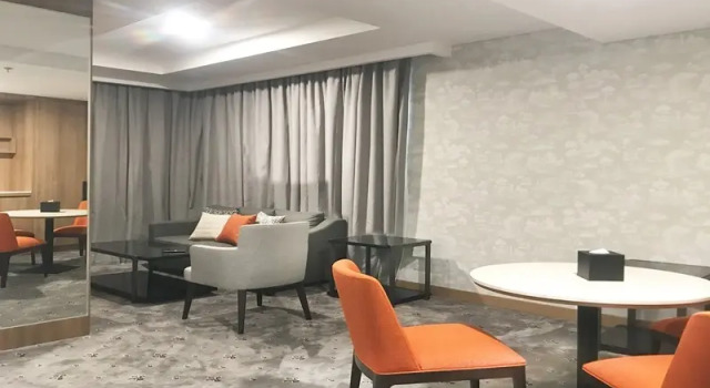 Люкс Executive Labersa Hotel & Convention Center Samosir