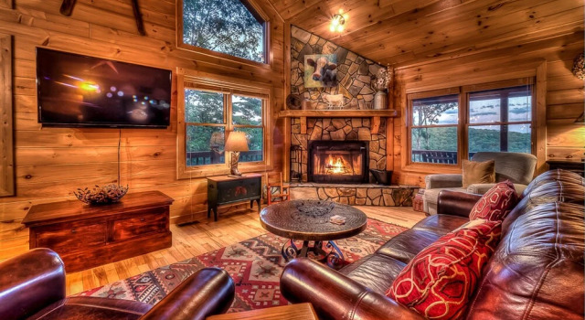 Blackberry Lodge by Escape to Blue Ridge, Забронировать Отель Блу-Ридж Джорджия, рядом с Железная дорога Блу-Ридж