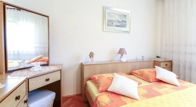 Apartments Jadranka Polinovac One Bedroom A1