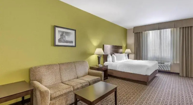 Трёхместный номер Standard Best Western Plus Havre Inn & Suites