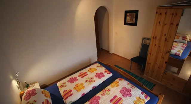 Appartement Kuen, Rezerwuj Apartament Hotele w Tyrol z parkingiem, Parking