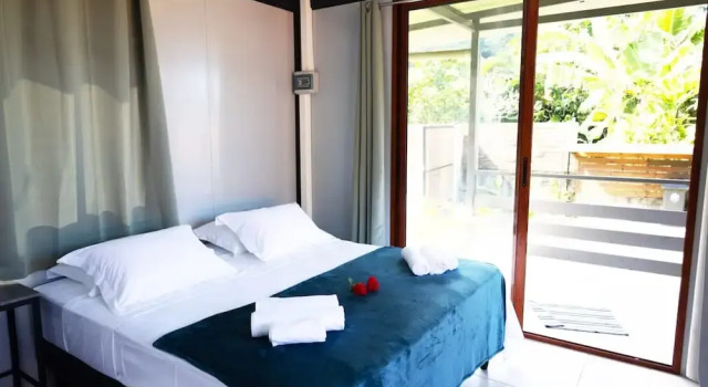 Fare Miri Miri in Moorea-maiao, Book Hotel Moorea French Polynesia