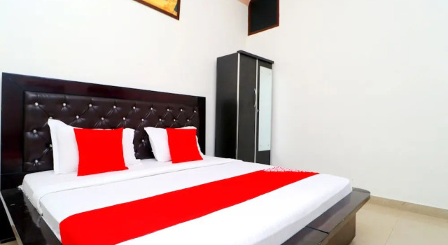 Люкс Oyo 41568 Hotel Orchid