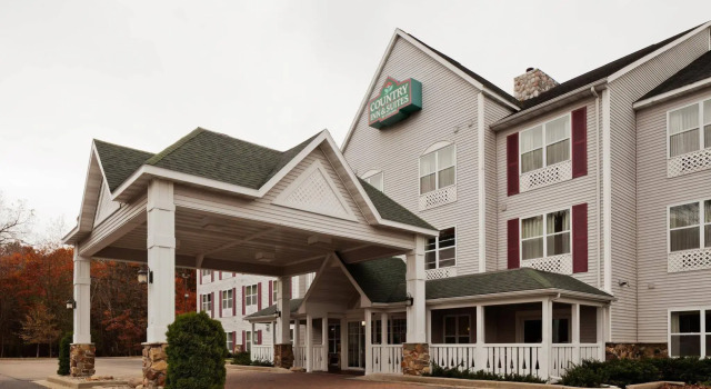 Country Inn & Suites by Radisson, Stevens Point, WI, Buchen Sie Hotel Stevens Point Wisconsin, in der Nähe von Mead Park