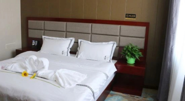 Люкс Rainbow Danxia Huamingxin Hotel