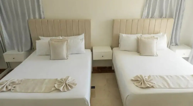 Номер Family с балконом Hotel Checkin El Cortecito
