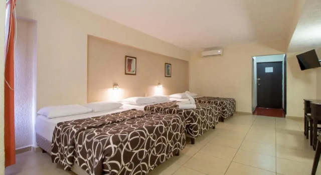Трёхместный номер Standard Hotel Colon Merida