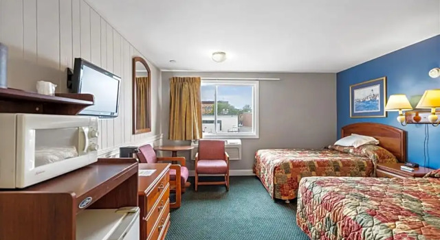 Двухместный номер Superior с балконом Harborline Hotel