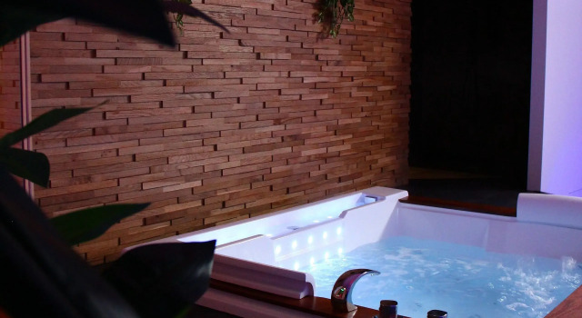 Spa Privatif by Xela, Забронировать Курортный отель Отели Осер с парковкой, рядом с Музей Леблан-Дювернуа, Парковка