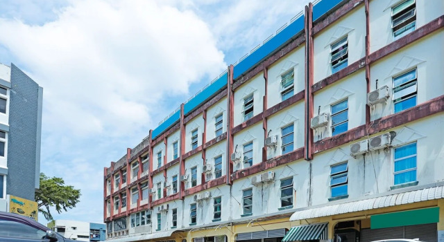 OYO 90598 Living House Co, Rezerwuj Hotel Kuching Sarawak