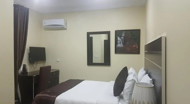 Номер Executive Brookville Hotel & Suites