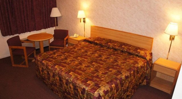 Red Carpet Inn Albany, Забронировать Отель Олбани Hudson Valley
