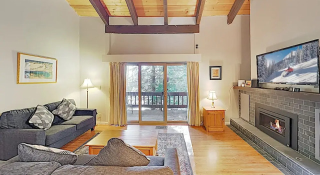 New Listing! Upscale Condo w/ Pool - Walk to Beach condo