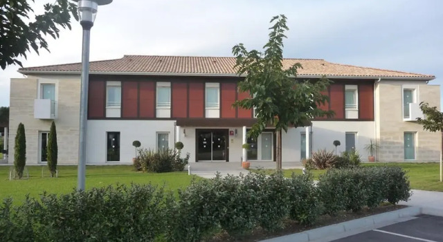Hotel Alienor, Boek Hotel Langon Graves