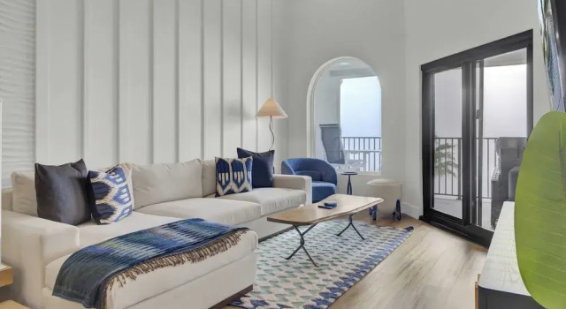 516 Seascape Oceanfront Condo With Pool Access in Wild Dunes