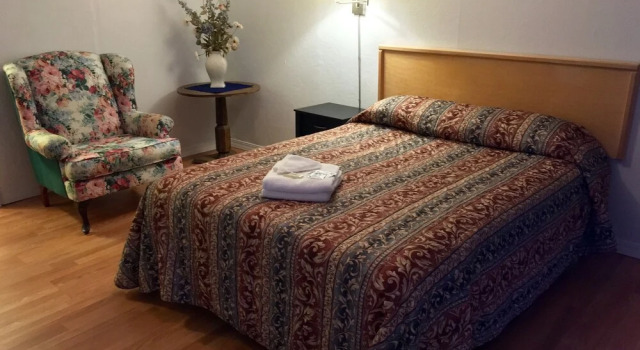 Travel Inn, Buchen Sie Hotel Susanville Kalifornien