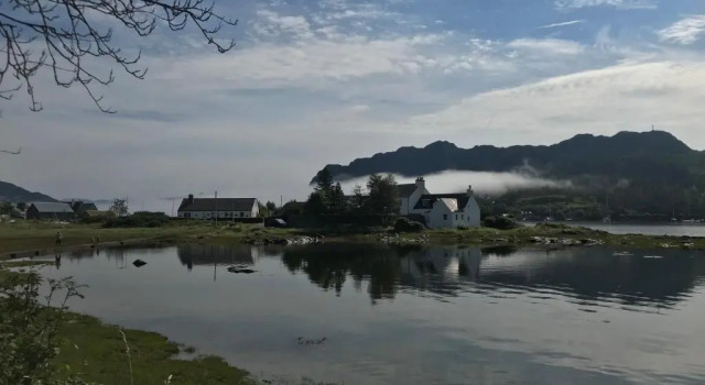 24 Harbour Street, Plockton - Stunning sea views & private garden, Rezervați Hotel Plockton Highlands