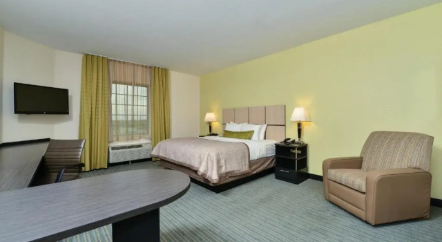 Люкс Candlewood Suites Monahans by IHG