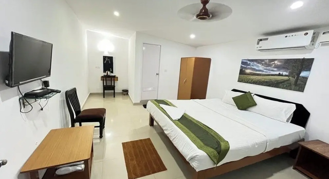Номер Premium с балконом и с видом на бассейн Dom Pedros Haven Resort - Tranquil Retreat by the Sea