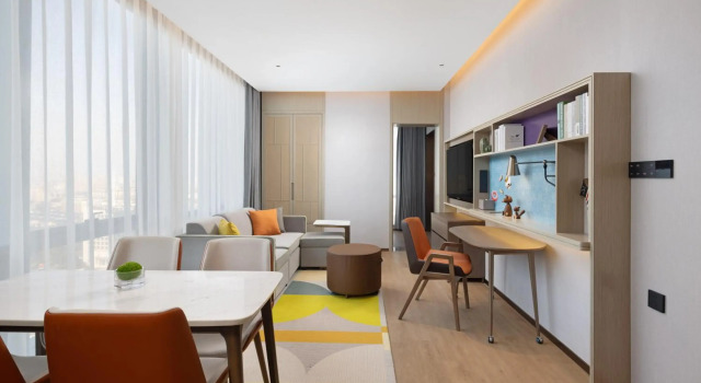 HOME2 SUITES BY HILTON Jingjiang Binjiang New Town, Prenota Hotel Hotel 4 stelle a Taizhou, 4*